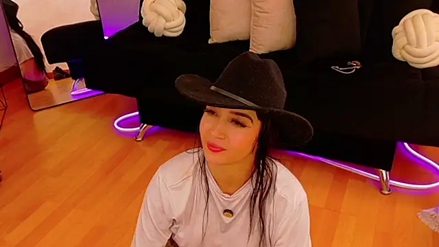 emmyevans1 (F young) - squirt 🔥