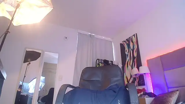 lizzy_squirt live sex cam