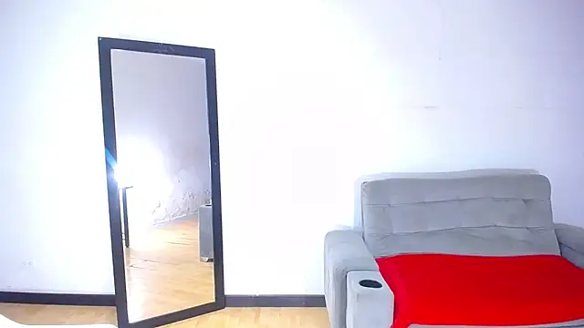 exotic_karmella (F young) - will you help me cum all over my bed?