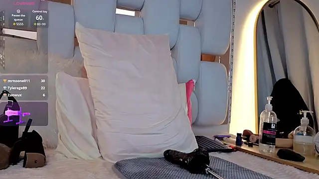 danna_lildevil (F young) - Control sex machine x 30 seconds