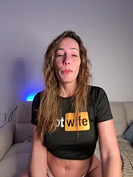 sweetalegra_ (F milf) - nkDildo outside on stairs 😈 LT get ctrl