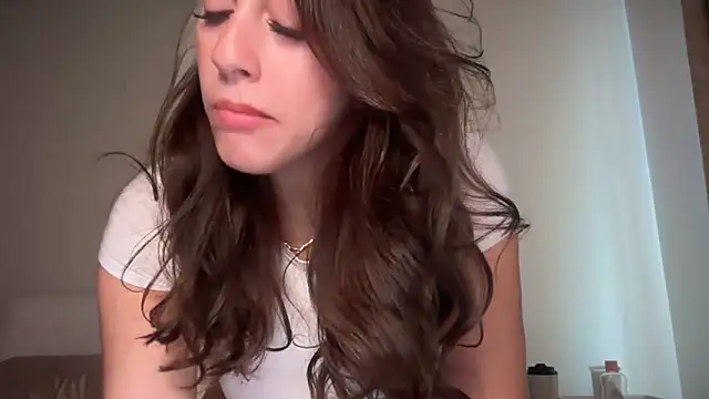 sieeena Live Webcam on Stripchat