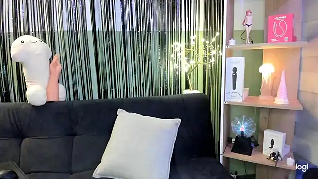 lilly_sweett - Lilly_sweett's free webcam - UK Sex Cams