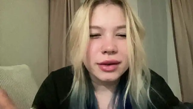 lulu_di (F young) - butterfly show!