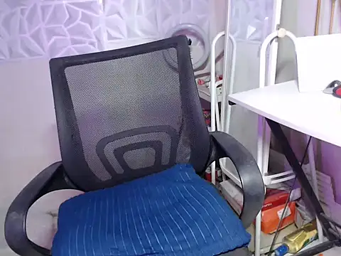 horny_alexa (T young) - Im new here, cum with me!