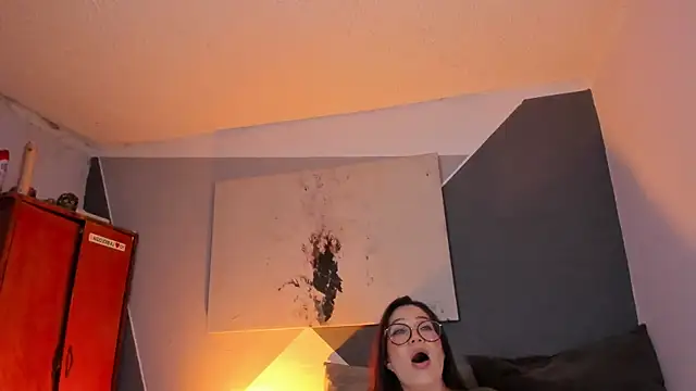 miiaa_wallace - Miiaa_wallace's free webcam - UK Sex Cams