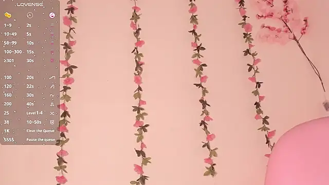 ashleyroys_111 (F young) - open pussy