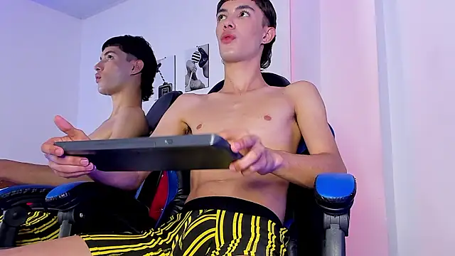 alexxus_smith (M twink) - CUM SHOW IN PUBLIC!!!🔥😈🍆💦