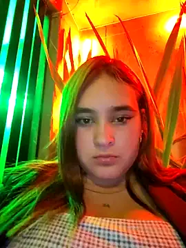 katty_42 (F teen) - Drooling Tits