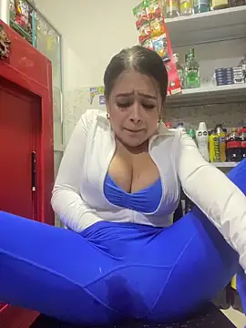 sara_fun (F young) - FULL NUDE IN STORE PUBLIC  SHH PEOPLE