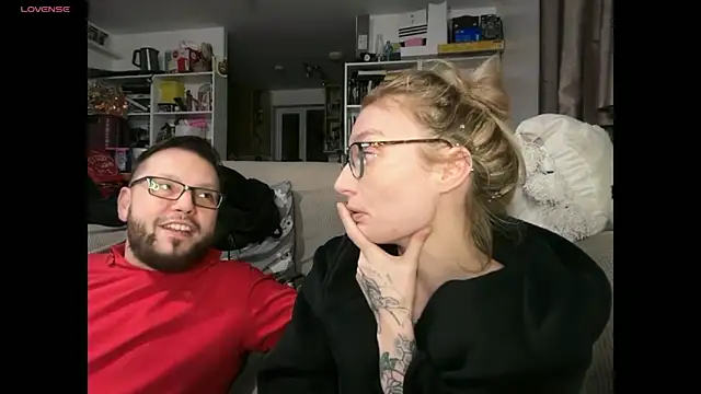 harleyblair (Ask my age) - top off