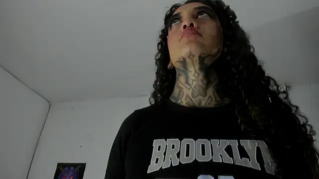 Cata_green live sex cam