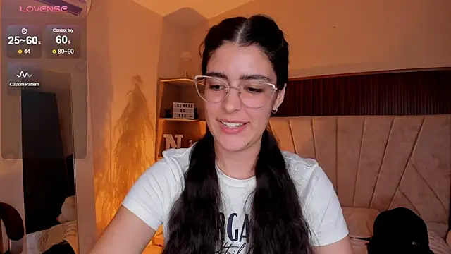 _niah_ (F young) - SEXY DANCE NAKED NINI 🔥