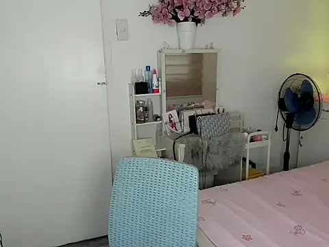 nica_doll (T teen) - cum goal