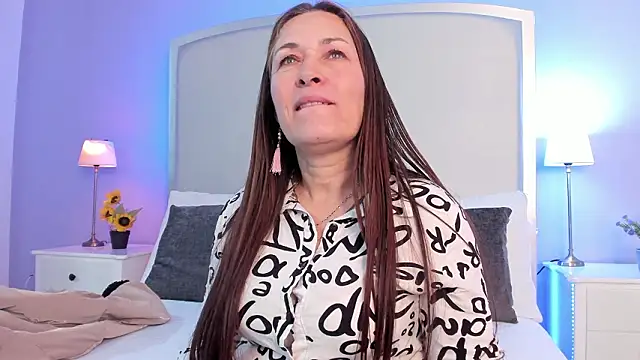 helen_larkin - Helen_larkin's free webcam - UK Sex Cams