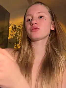 saint_cat25 live sex cam