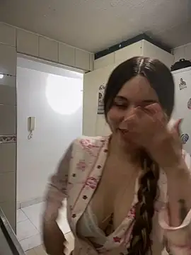 carolina16love live sex cam