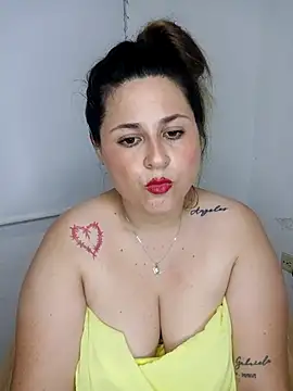 sweet_cata - Sweet_cata's free webcam - UK Sex Cams