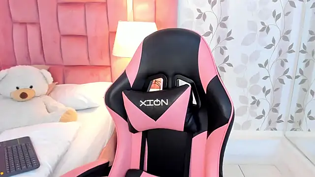 ellaevanz (F teen) - Twerk 🍑💥