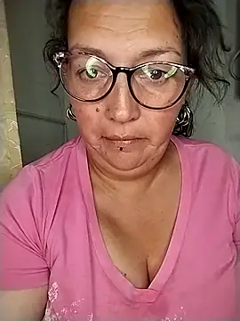 _Saraqueen live sex cam