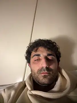 elia2711 (M young) - #cam2cam #cheap-privates #cock-rating #cumshot #ebony #handjob #hd #italian #masturbation #medium #mobile #new #precum #rubbing #small-audience #smoking #straight #young