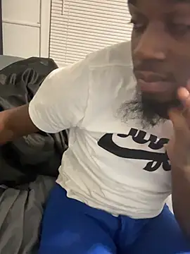 pussyeater_-'s live cam