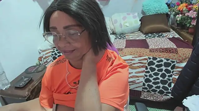 Mrs_mommy_ live sex cam