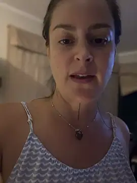 misslulipop (F milf) - SQUEEZE TITS SO HARD 🤤