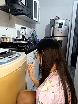 kingofqueenxxx (G young) - He fucks me doggy style.