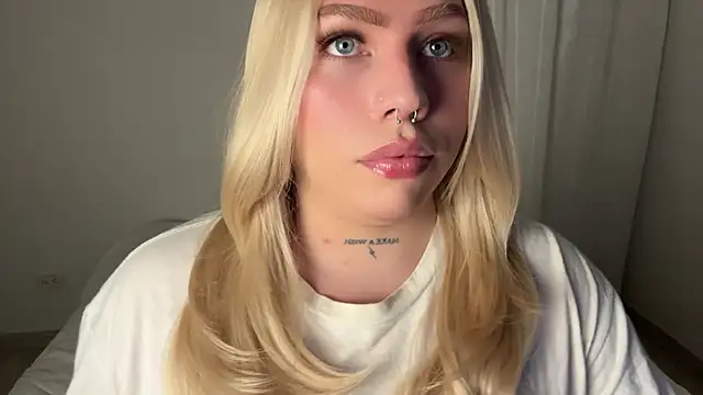 Bellash_Figuered... Live Webcam on Stripchat