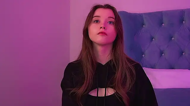 keiraasti - KeiraAsti's free webcam