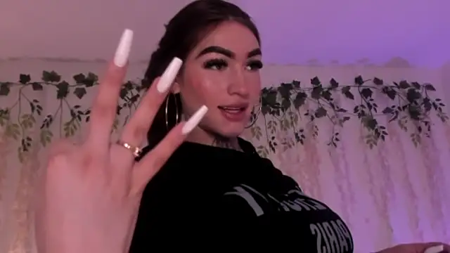 lizz_lunna (T teen) - Anal tease experience 💥