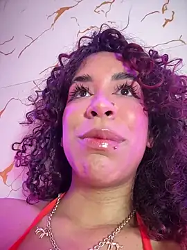 woo_isdaphne (F young) - control toy x 100 sec😈