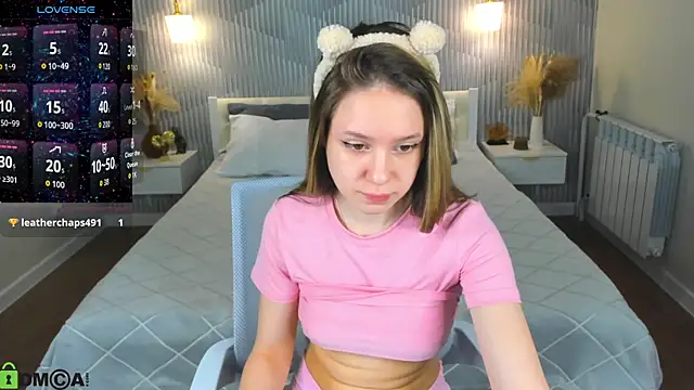 mini_allice - Mini_Allice's free webcam