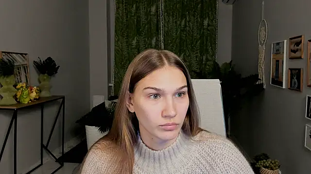 sweet_emilya - Sweet_Emilya's free webcam - UK Sex Cams