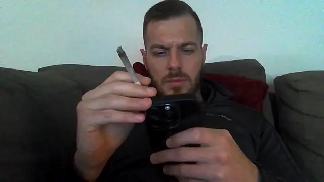 cheekycherryx (M young) - Spit wankfuck pussy moan 😜💦