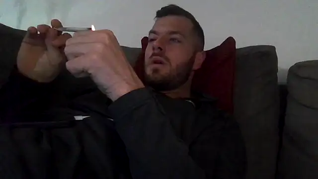 cheekycherryx (M young) - Spit wankfuck pussy moan 😜💦