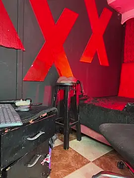 abrilbigcock - Abrilbigcock's free webcam