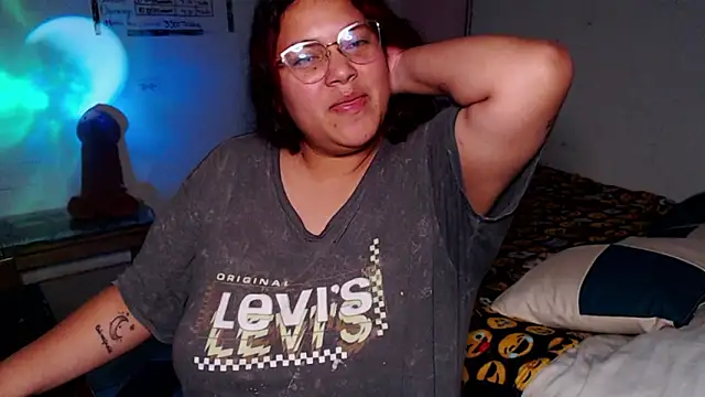 girl_milk2 (F young) - I start the game