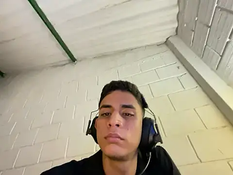 Max_TheHorseDick's live cam