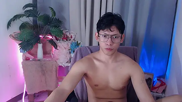 pinkcock_froi2305 (M young) - public cumshow