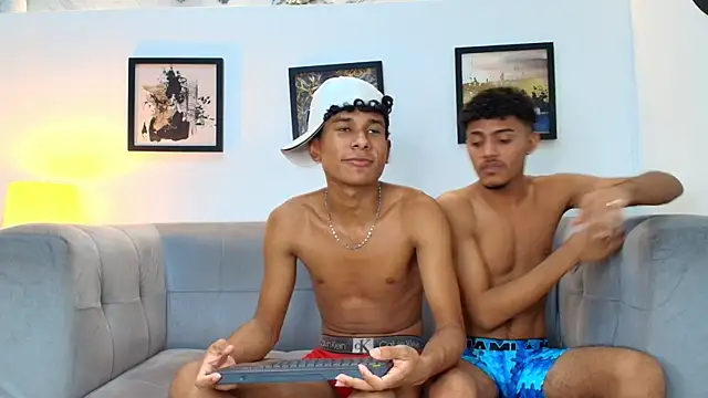 COUPLES_BOYS live sex cam