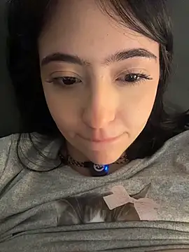 HinaSweet from StripChat is Freechat