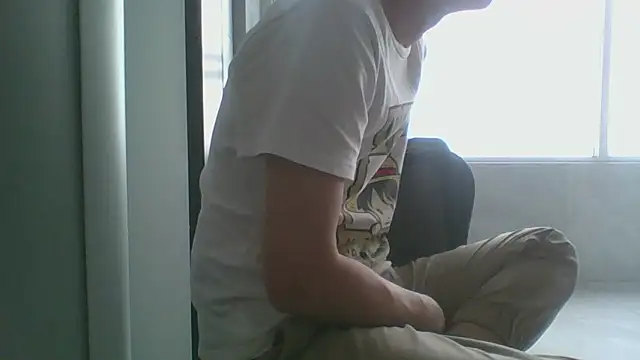 nole_china7 (Ask my age) - talk / fun / cum