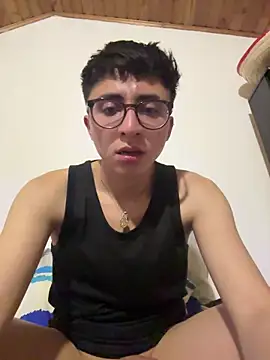 CamiRojas_boy webcam