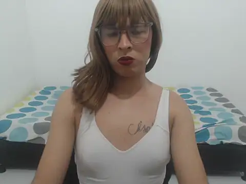 estefania224 live sex cam