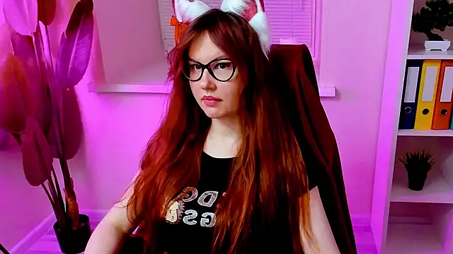 carolgiggly - CarolGiggly's free webcam - UK Sex Cams