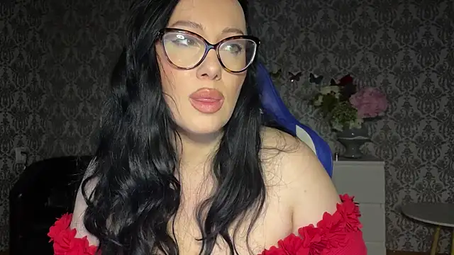 annaann_milf - AnnaAnn_Milf's free webcam - UK Sex Cams