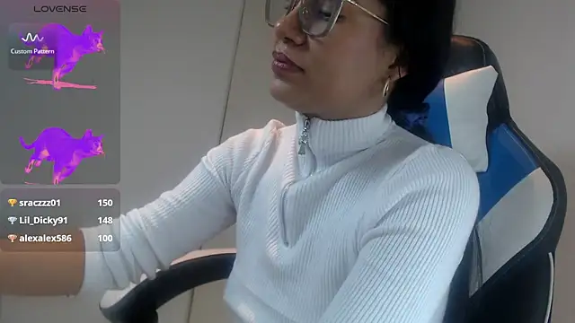 KittyKardy live sex cam