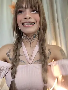 doridelux20 (T teen) - generous men always get my attention